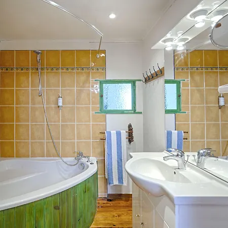 Domaine De Fraisse Hotell Leuc