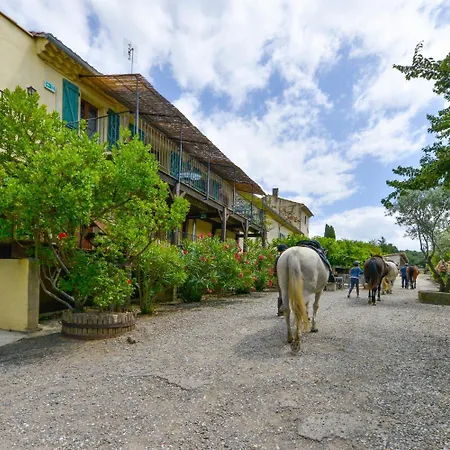 Hotel Domaine De Fraisse 3*