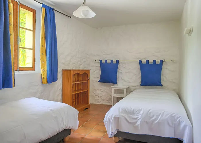Hotel Domaine De Fraisse Leuc