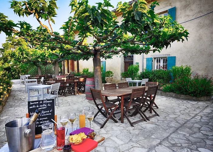 Domaine De Fraisse Hotel 3*