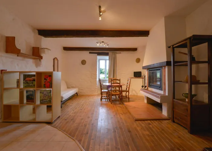 Domaine De Fraisse Hotel 3*