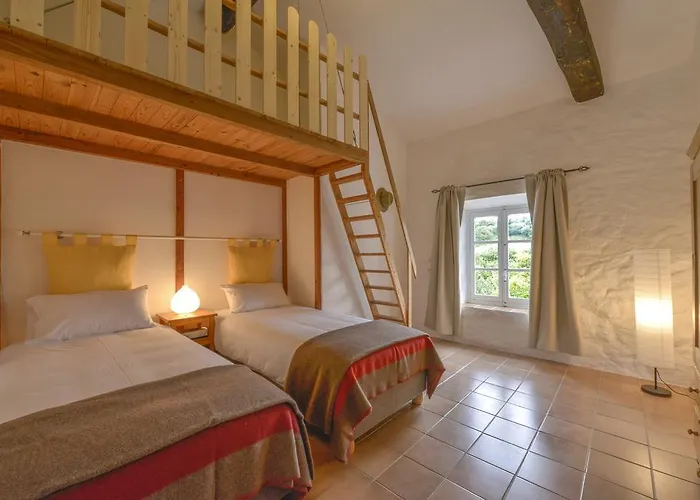 Hotel Domaine De Fraisse Leuc